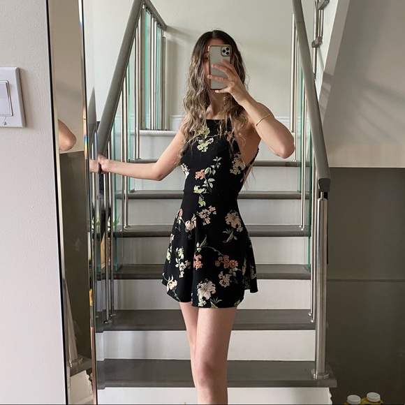 Open back floral dress - Picture 4 of 5